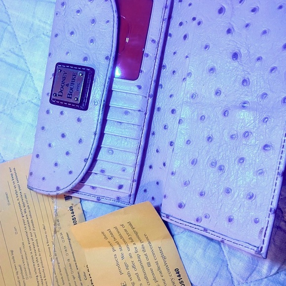 Dooney & Bourke leather snap fold ostrich Pink wallet Clutch purse - Picture 7 of 12